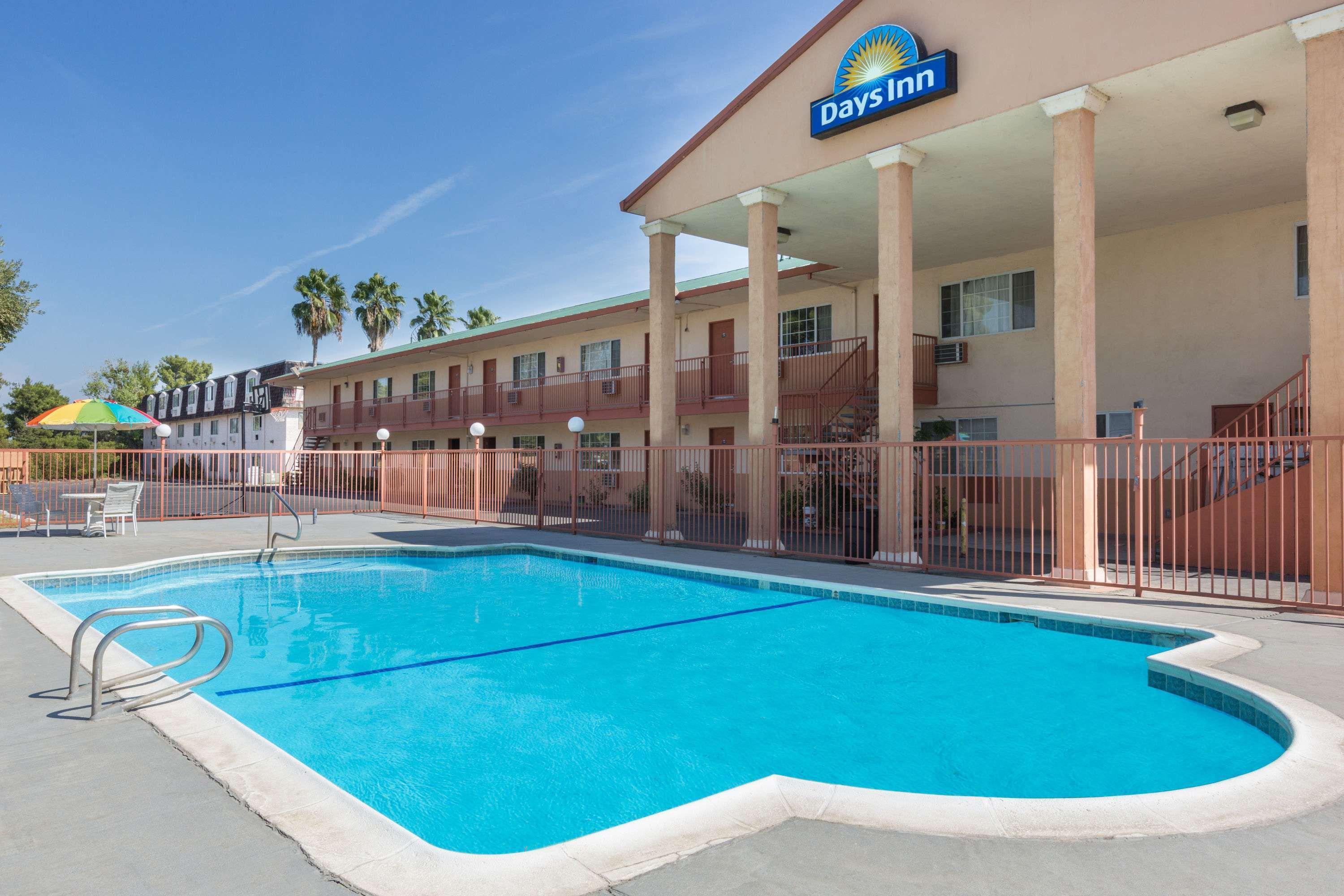 Days Inn By Wyndham Red Bluff Exterior photo
